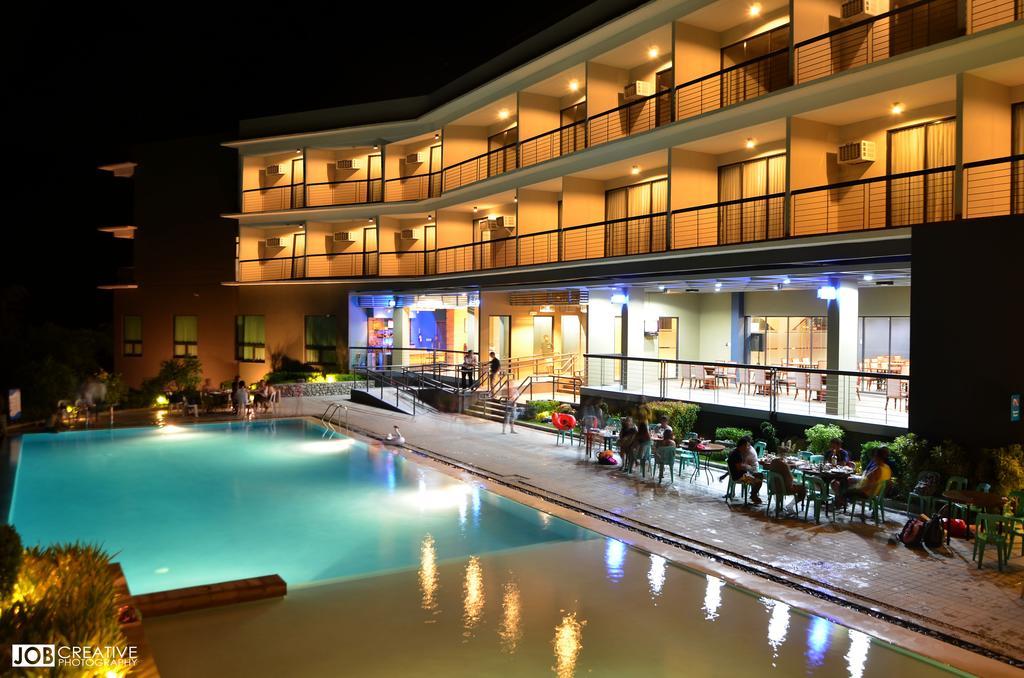 Rivermount Hotel And Resort Sarrat Exterior foto