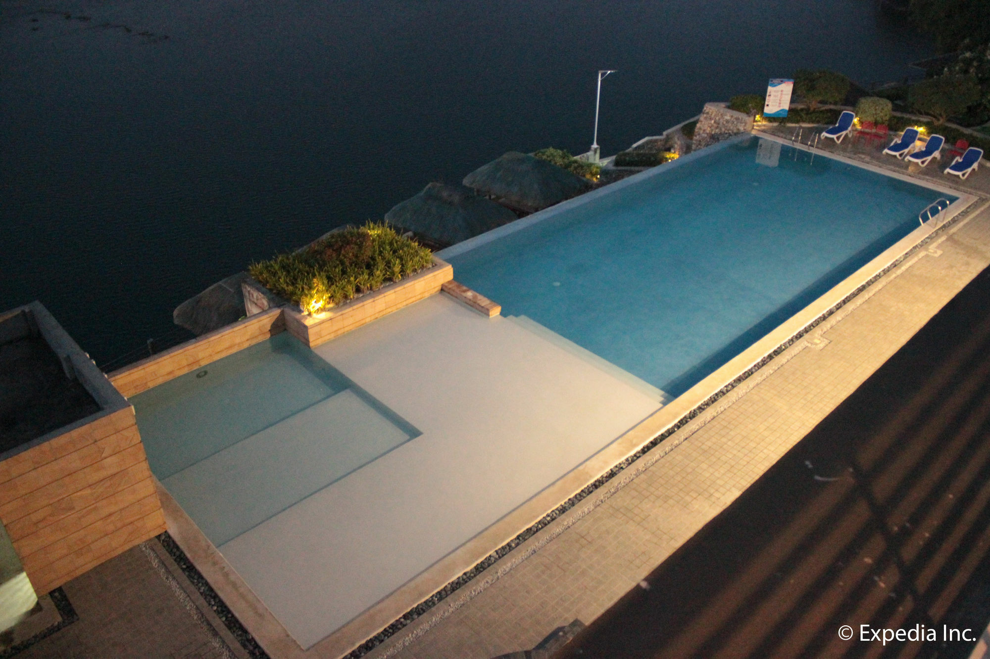 Rivermount Hotel And Resort Sarrat Exterior foto